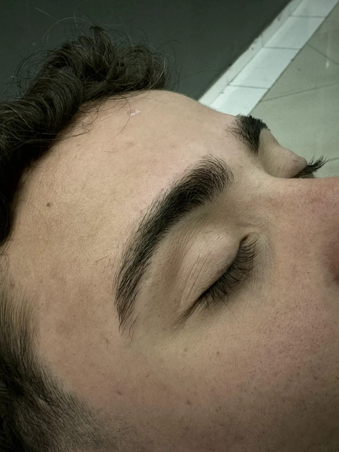 Sobrancelha